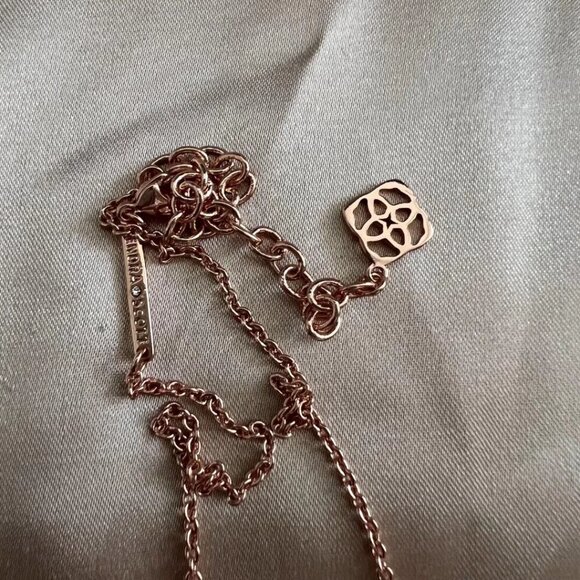Kendra Scott necklace - Picture 7 of 7
